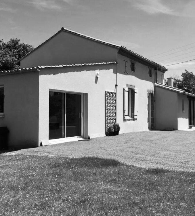 Gite Du Haras Les Aubiers Exterior foto